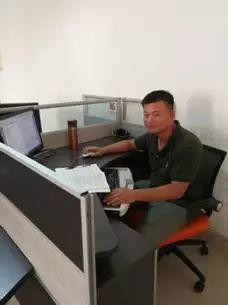 共克時(shi)艱(jian) 學院開通(tong)投融資及(ji)法律咨詢(xun)服(fu)務(wu)，為(wei)師(shi)生發(fa)展保(bao)駕護(hu)航(hang)